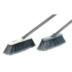 Aino Lattiaharja Varrella